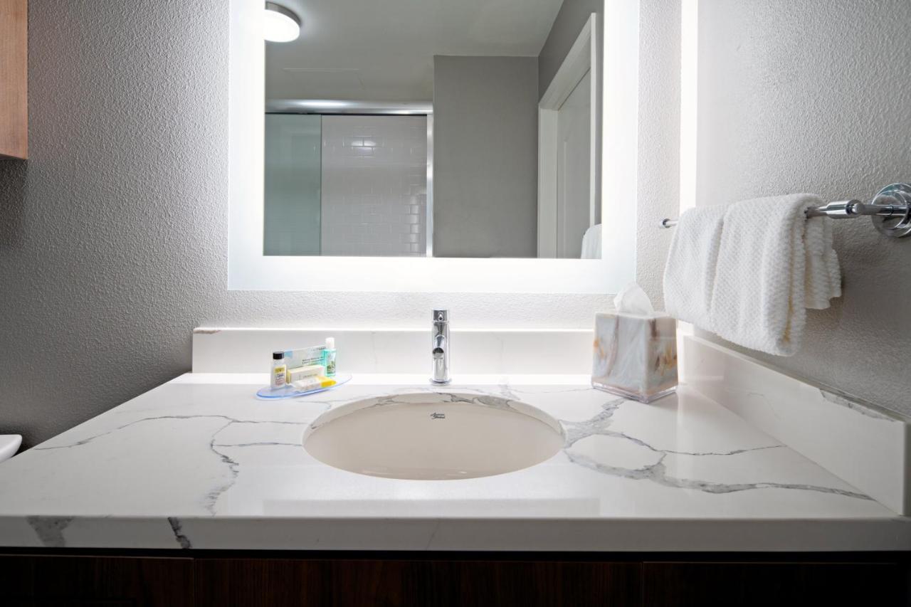 Staybridge Suites - Long Beach Airport By Ihg Εξωτερικό φωτογραφία