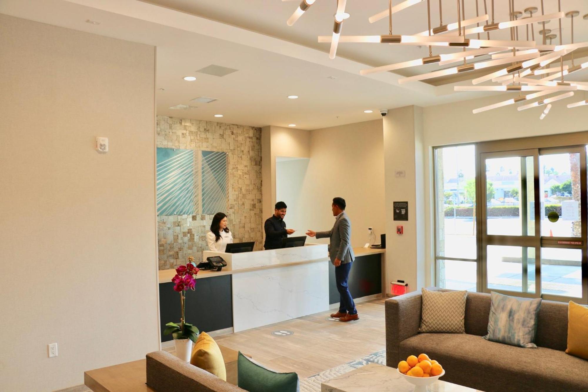 Staybridge Suites - Long Beach Airport, An Ihg Hotel Εξωτερικό φωτογραφία